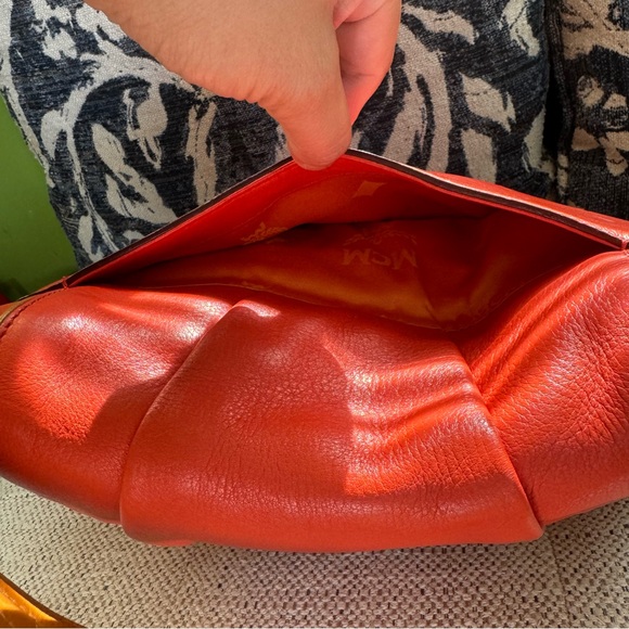 Authentic MCM Red-orange Soft Leather Crossbody Bag with trifold wallet - Picture 5 of 12